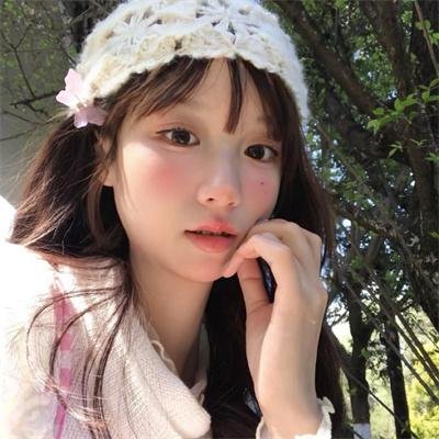 北极百货的秋乃小姐